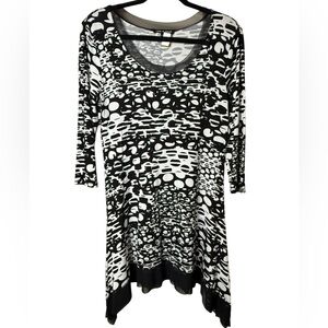 Cable & Gauge Small Black and White Patterned Dress